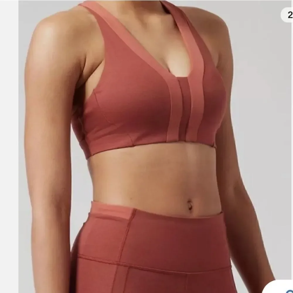 Athleta x Allyson Felix Legend V-Neck Bra medium  D-DD